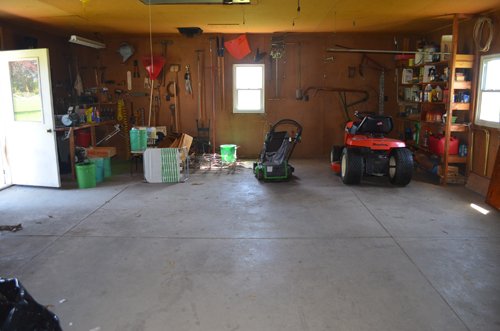 Property photo 34 - Real Estate & Personal Property Auction - 3BR Country Home on 1 Acre, Housewares, Tools, Antiques